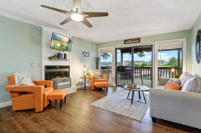 Summer Serenity Waterfront Condo- Lakeside Pool